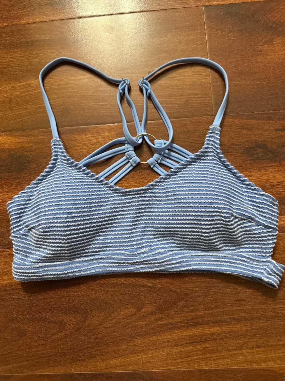 CUPSHE Bikini Top Size Medium